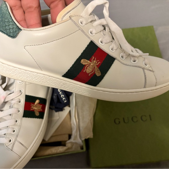 Gucci Ace Sneaker with Bee - Picture 6 of 10